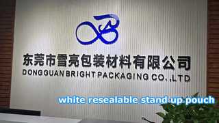 beyaz yeniden kapatılabilir ayakta duran torba